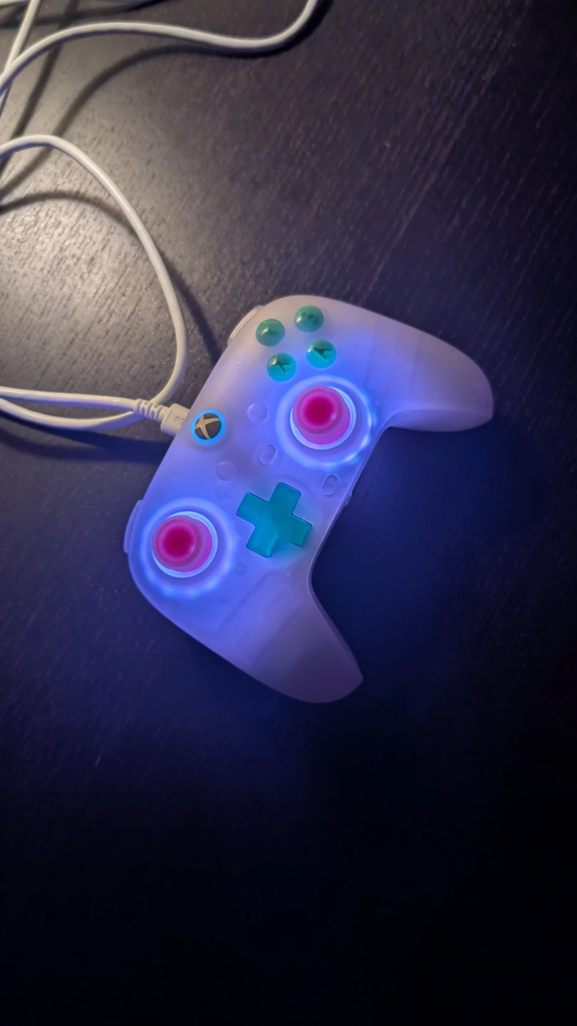8BitDo Ultimate Mini Wired Controller Hall Effect Sticks Xbox&PC - photo 4
