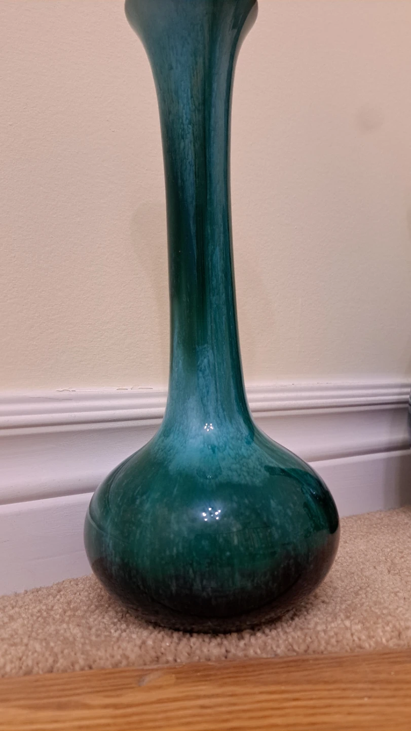 Vintage Blue Mountain Pottery Vase - photo 3