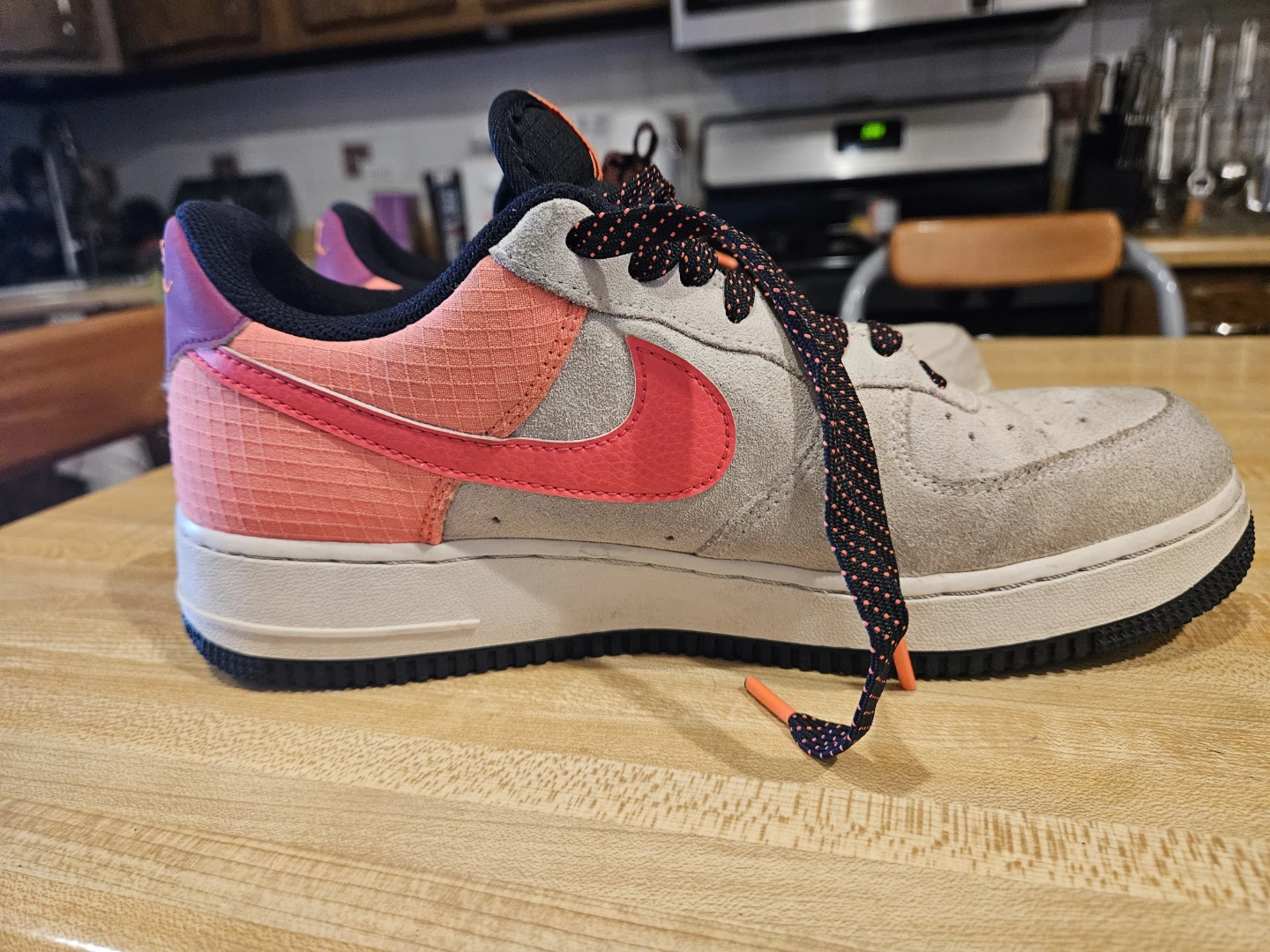 Nike Air Force 1 '07 Shoes. Size W  9. - photo 5