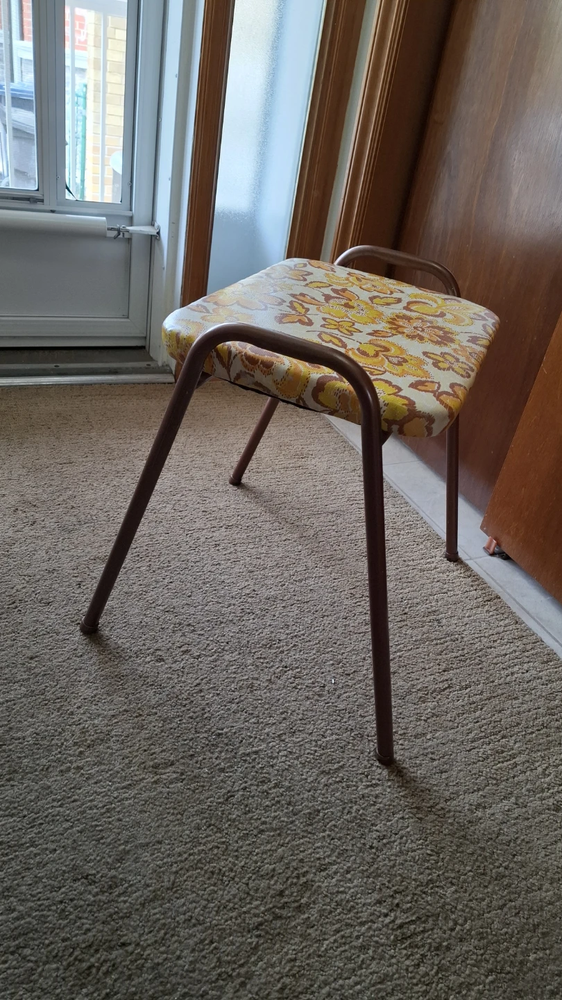 Vintage Floral Foot Stool / Ottoman - photo 3