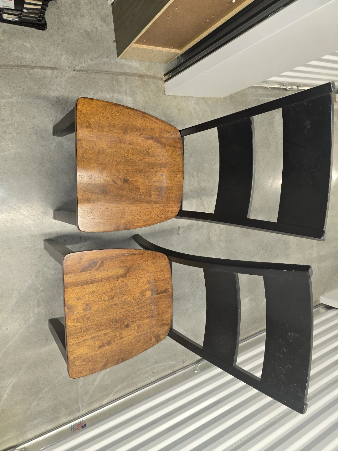 Loveseat with set of 2 Black and Wood Dining Chairs - photo 4