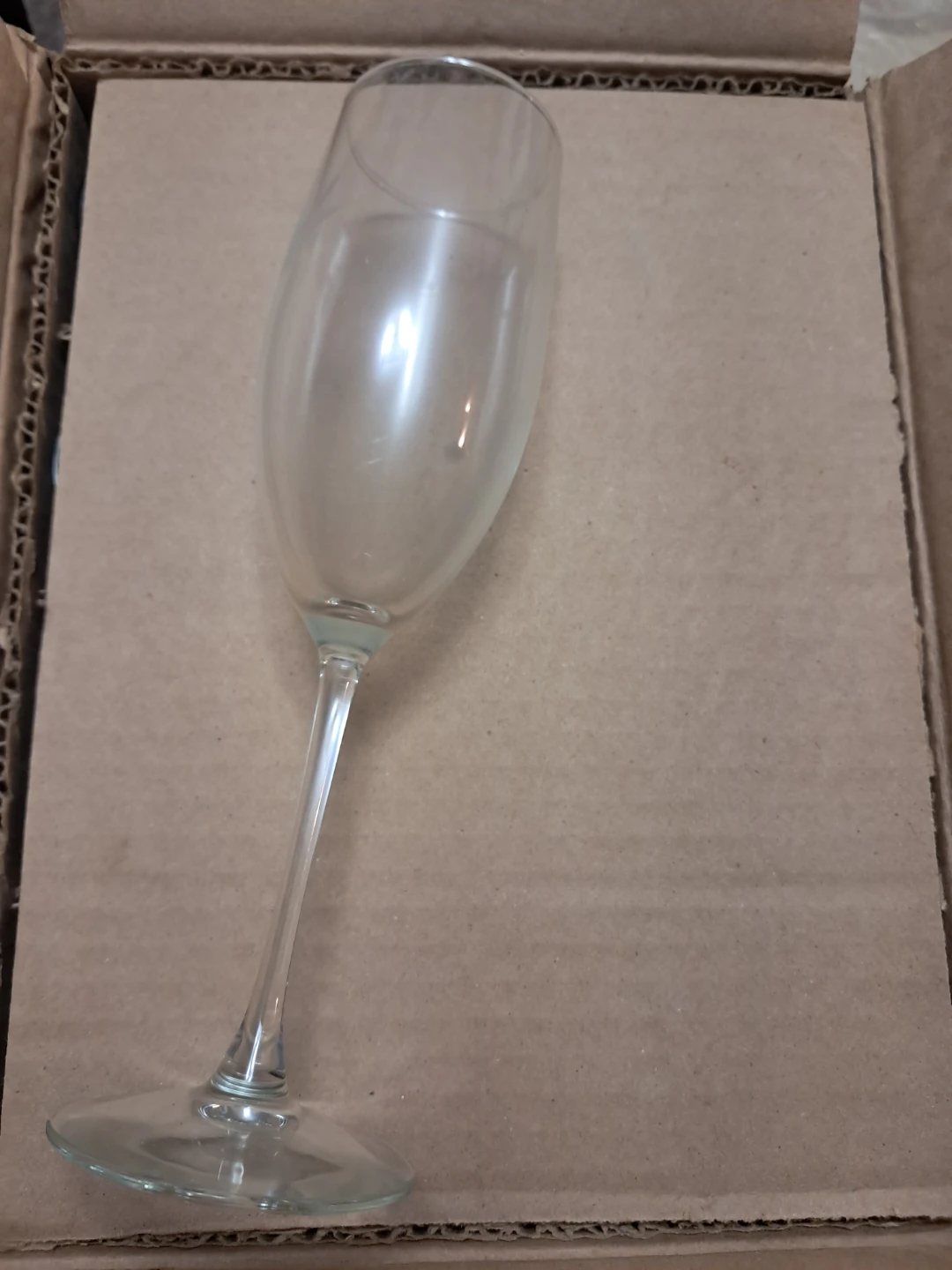 Set of 12 Champagne Flutes - Etched Glass - photo 3