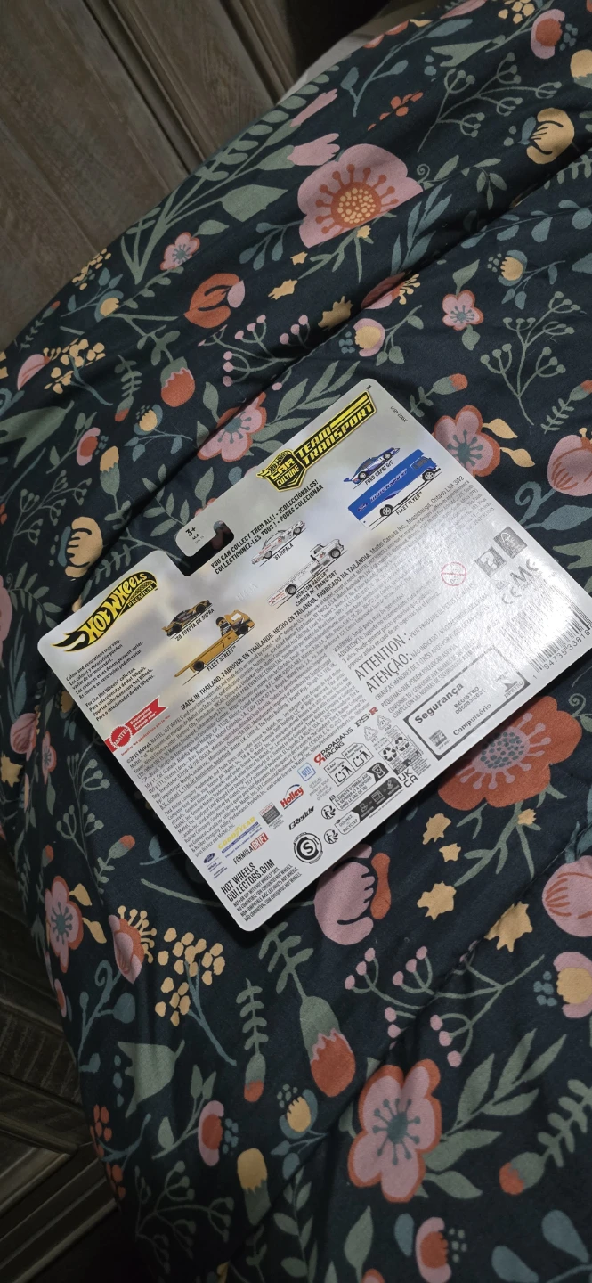 Hot Wheels 20 Toyota GR Supra Hauler & Car - photo 2