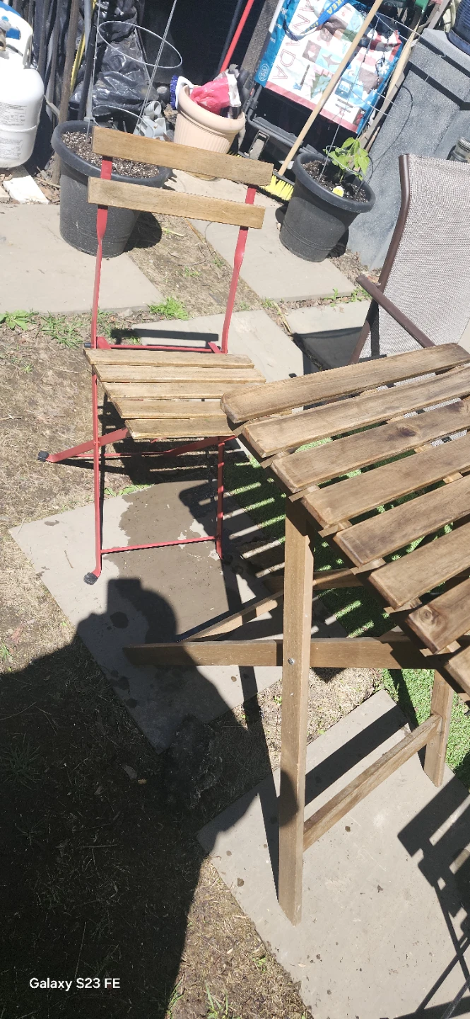 Wooden Bistro Table and Chairs Set. Excellent condition. - photo 4