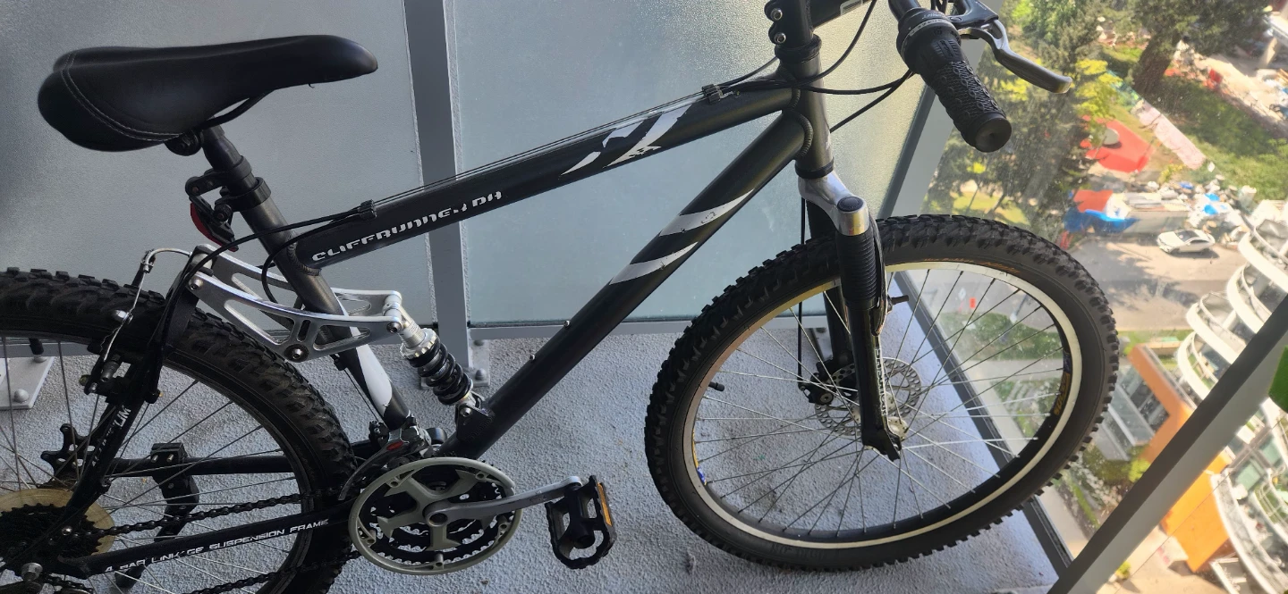 Cliffhanger Mountain Bicycle (26' Wheels) - photo 3