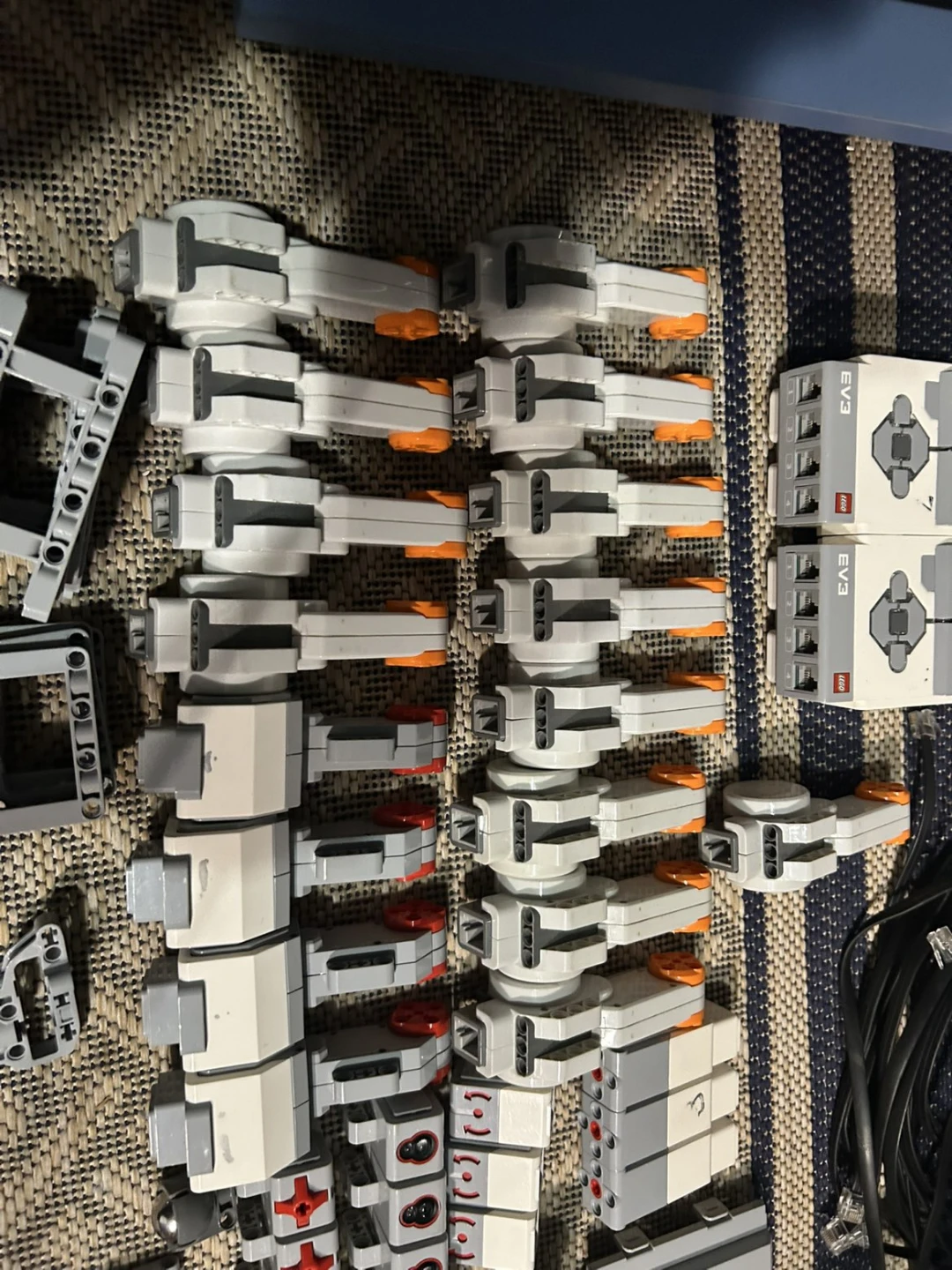 LEGO MINDSTORMS EV3 Education Robots price is negotiable - photo 2