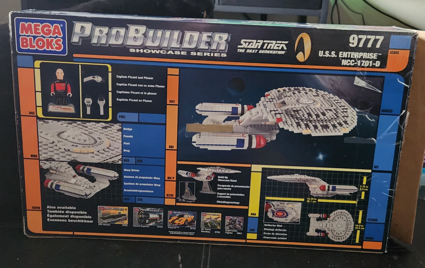 Star Trek TNG Mega Bloks 9777 USS Enterprise Pro Bldrs Showcase - photo 4