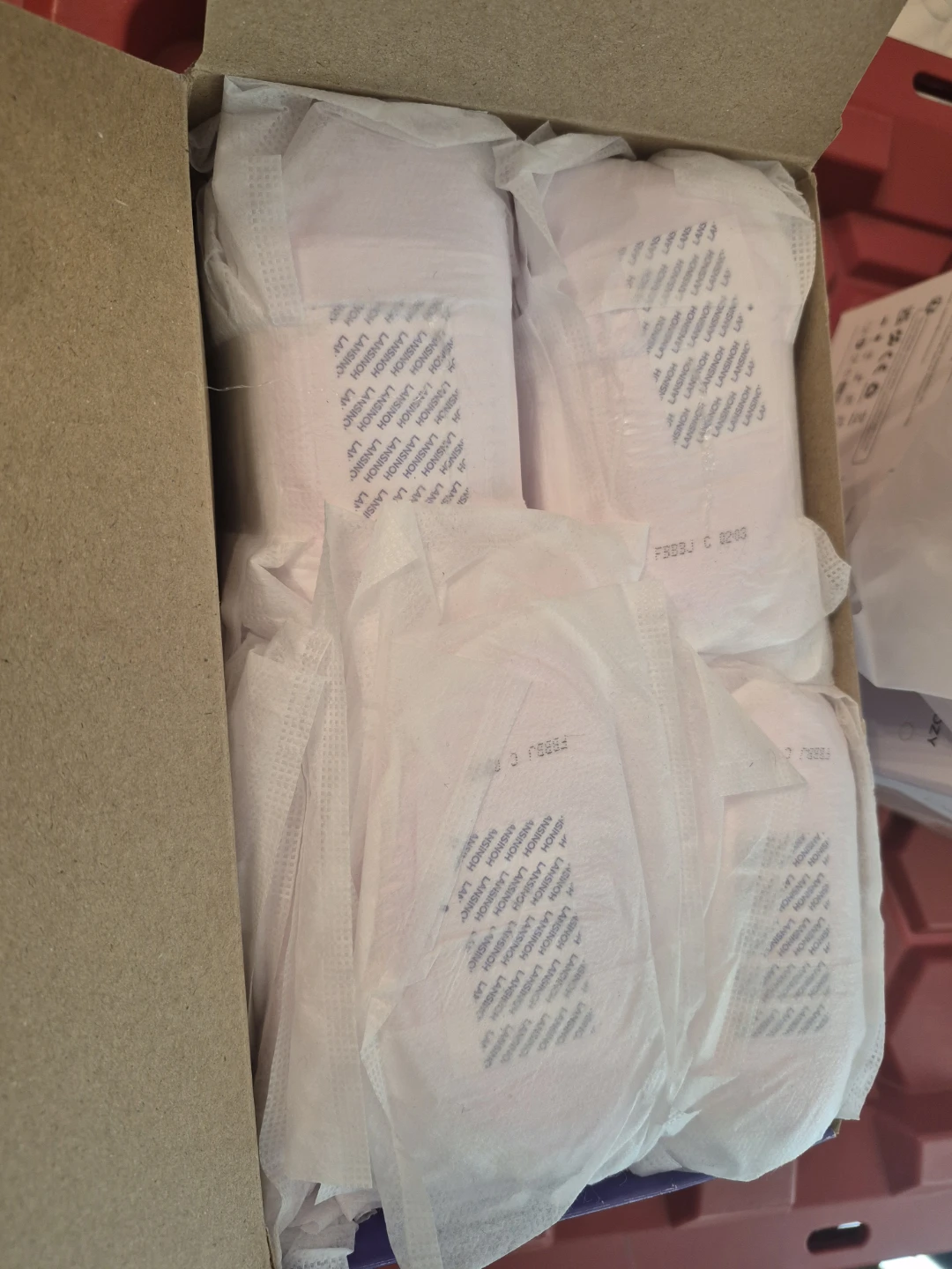 Lansinoh Stay Dry Nursing Pads - 100 Count - photo 2