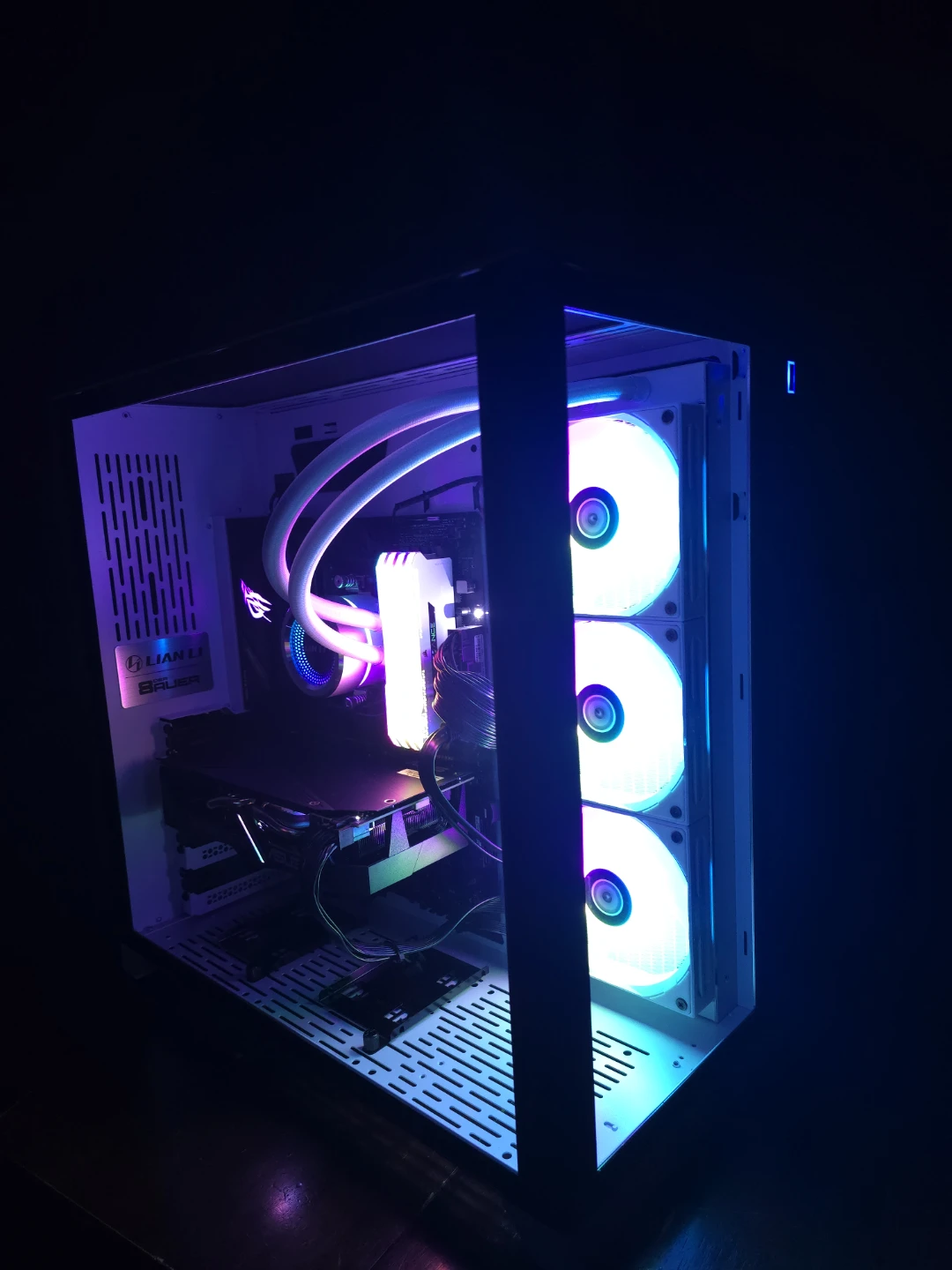 Lian Li O11 Dynamic XL ROG Certified computer