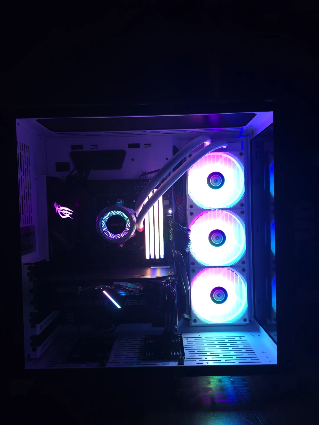 Lian Li O11 Dynamic XL ROG Certified computer - photo 2