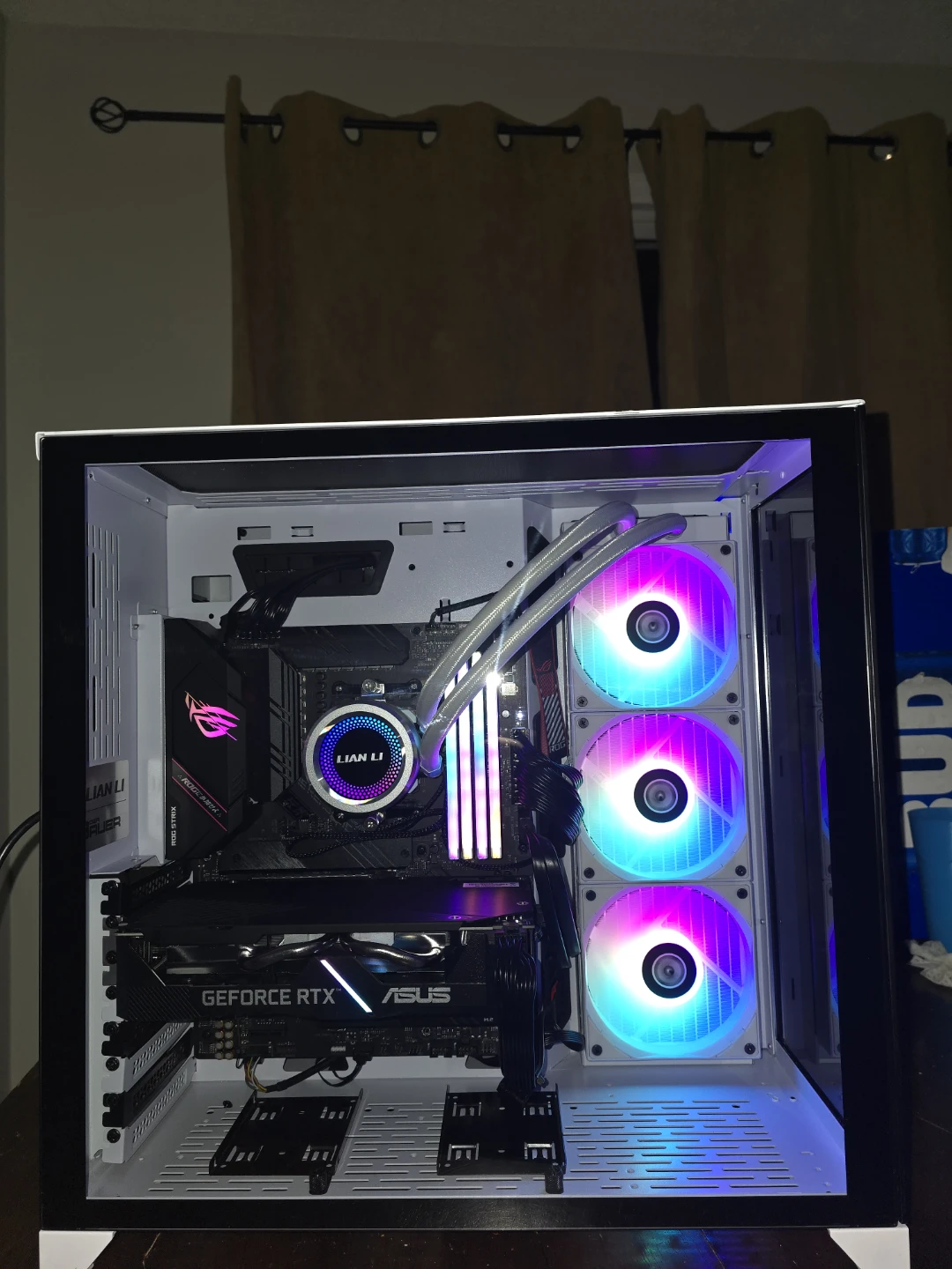 Lian Li O11 Dynamic XL ROG Certified computer - photo 5