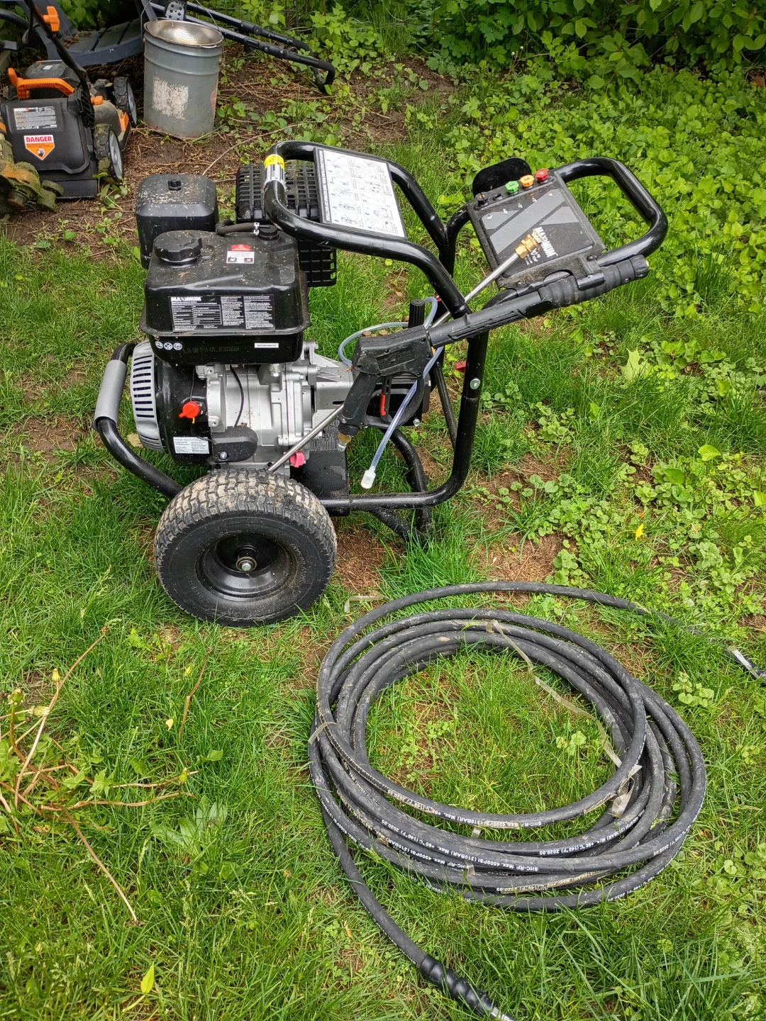 Maximum DH420 Gas Powered Pressure Washer