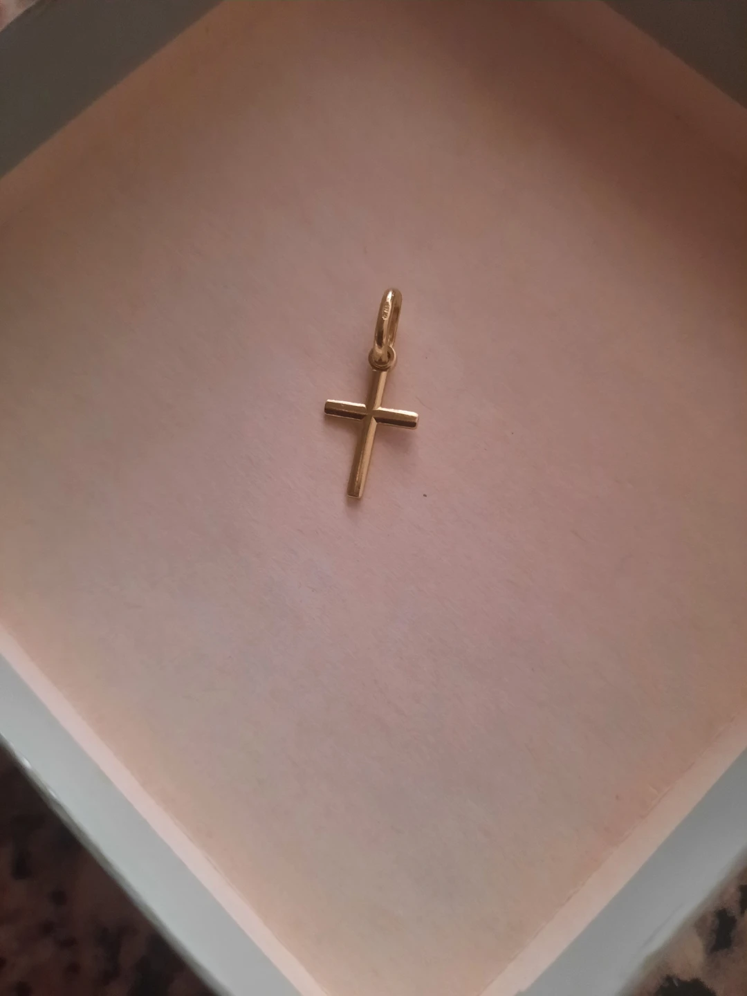 20k Gold Cross Pendant