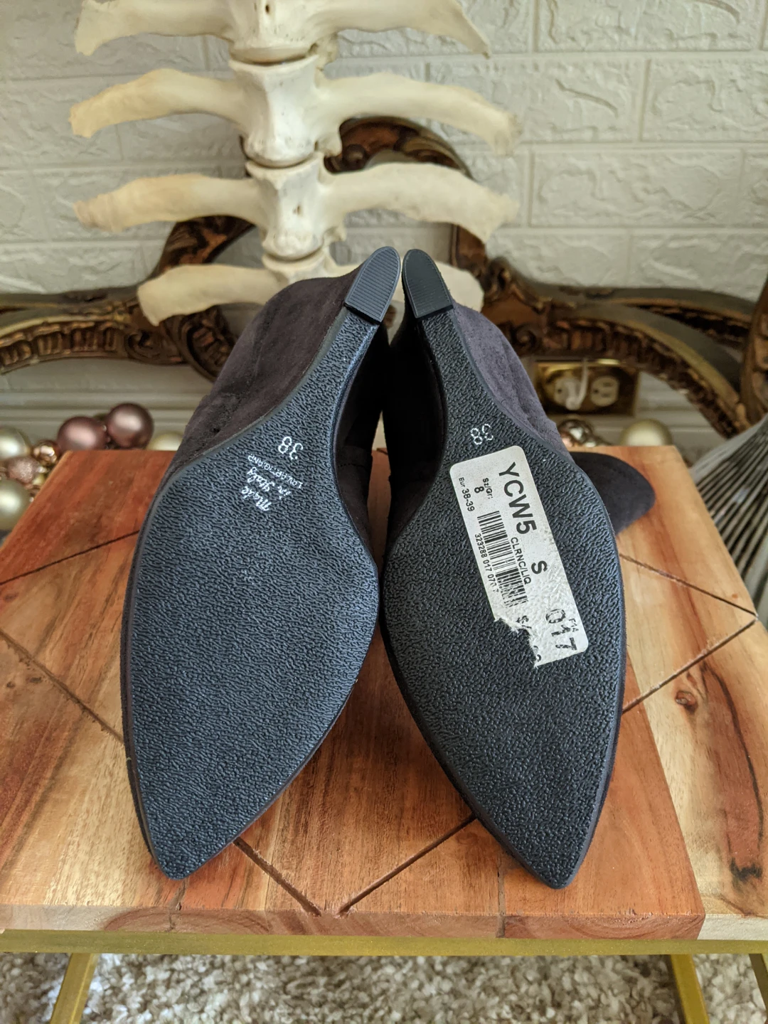 LE CHÂTEAU Wedge Ankle Boots - Dark Grey Suede - photo 4