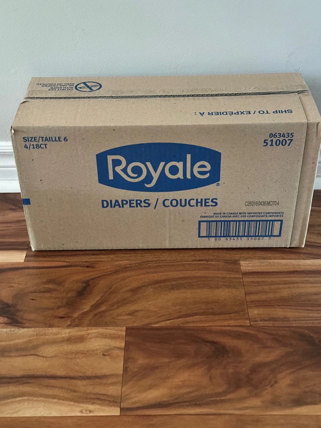 Royale Diapers/Couches - Various Sizes Available - photo 4