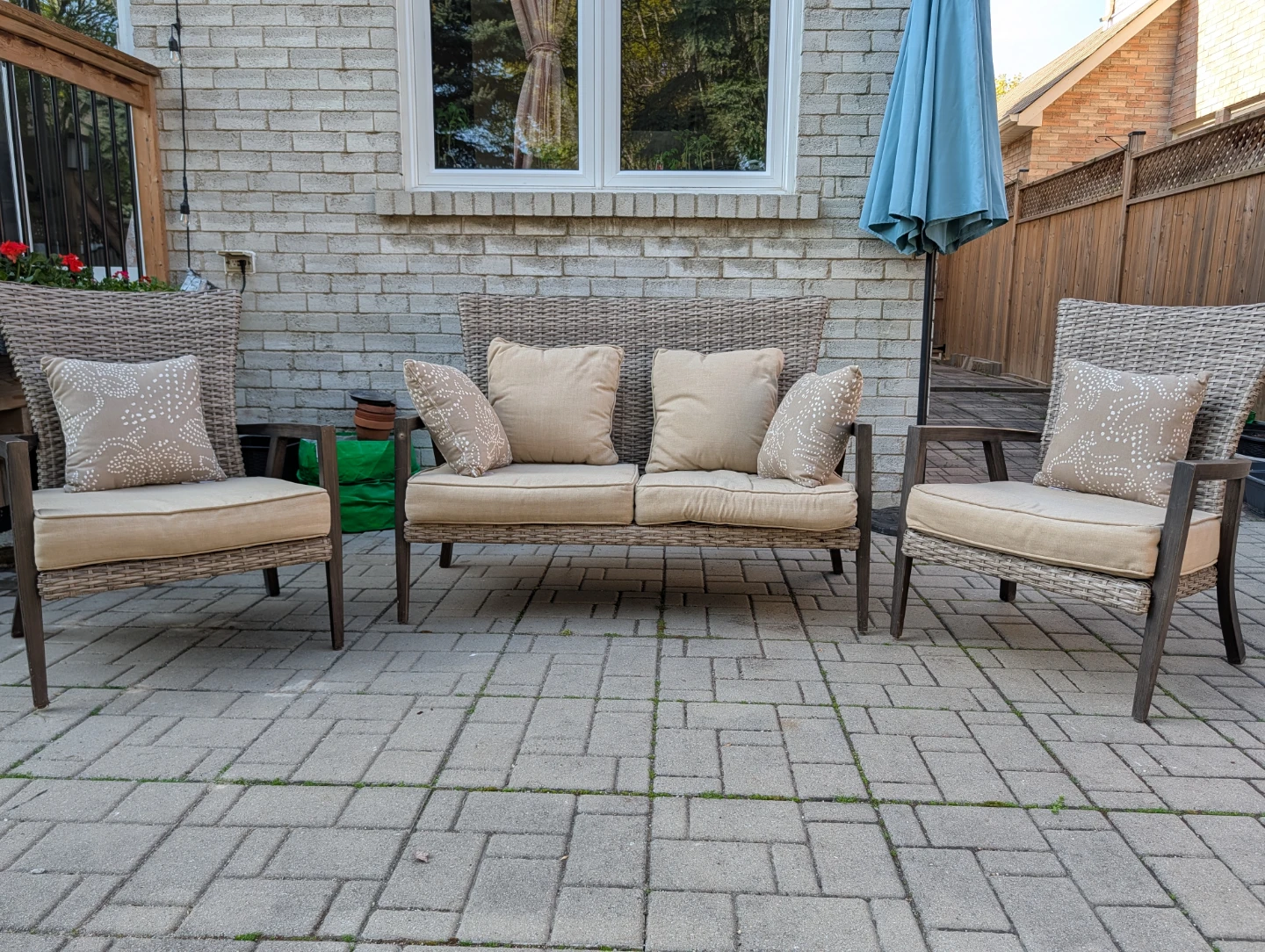 Wicker patio furniture set - photo 2