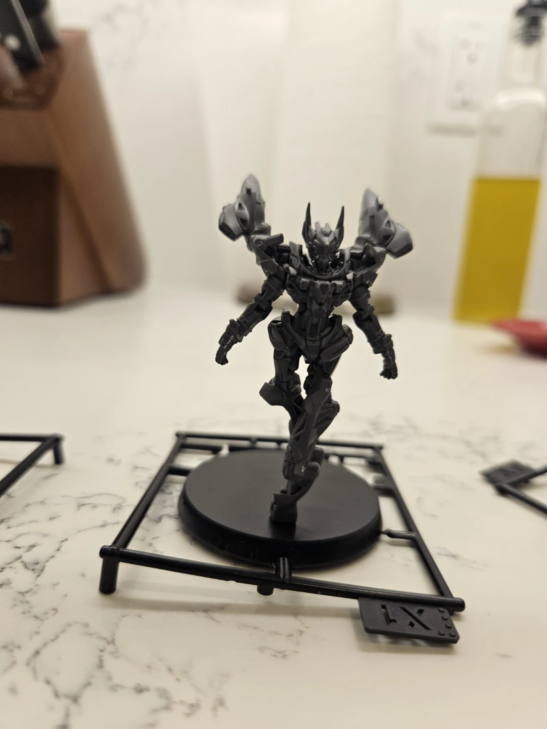 Gundam assemble minis only, $10 each or trade - photo 3