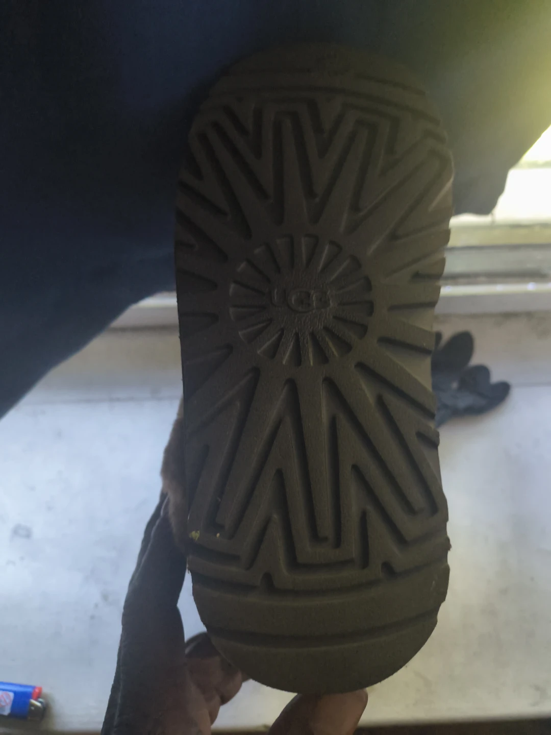 Ugg Brown Puffer Sheepskin Boots Size 6 - photo 3