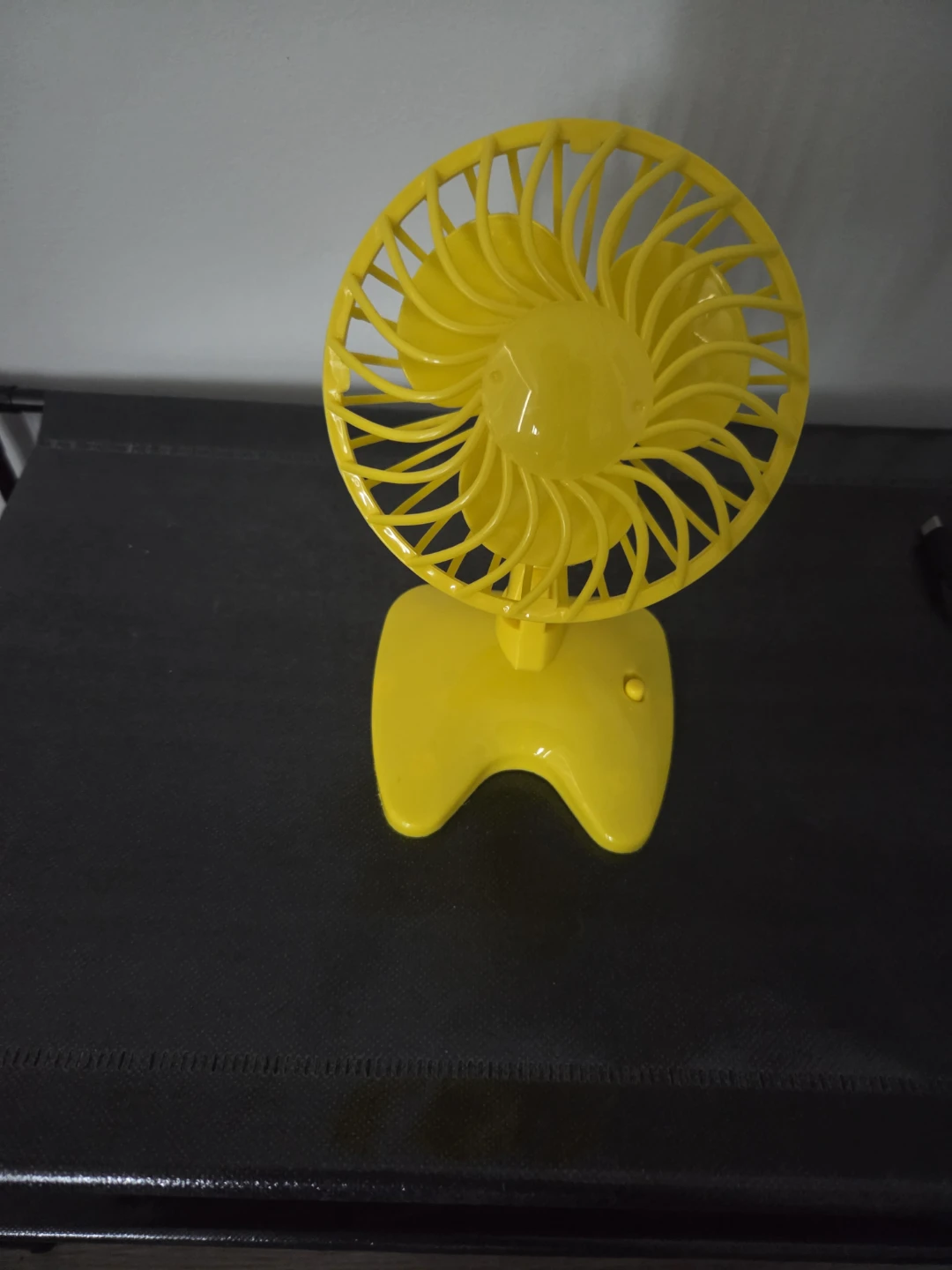 Yellow Mini Fan - photo 2
