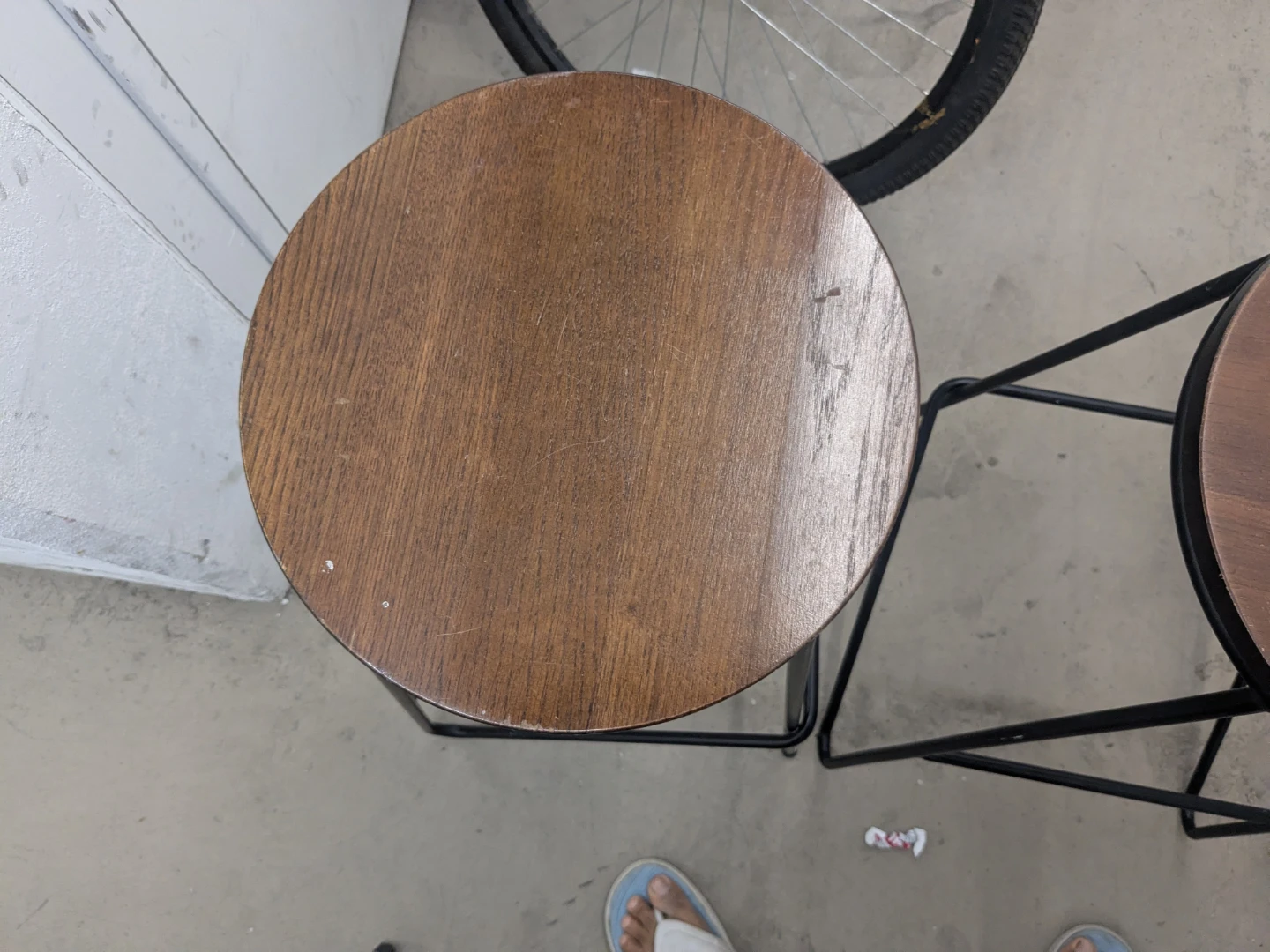 Set of 2 Wooden Top Bar Stools - photo 2