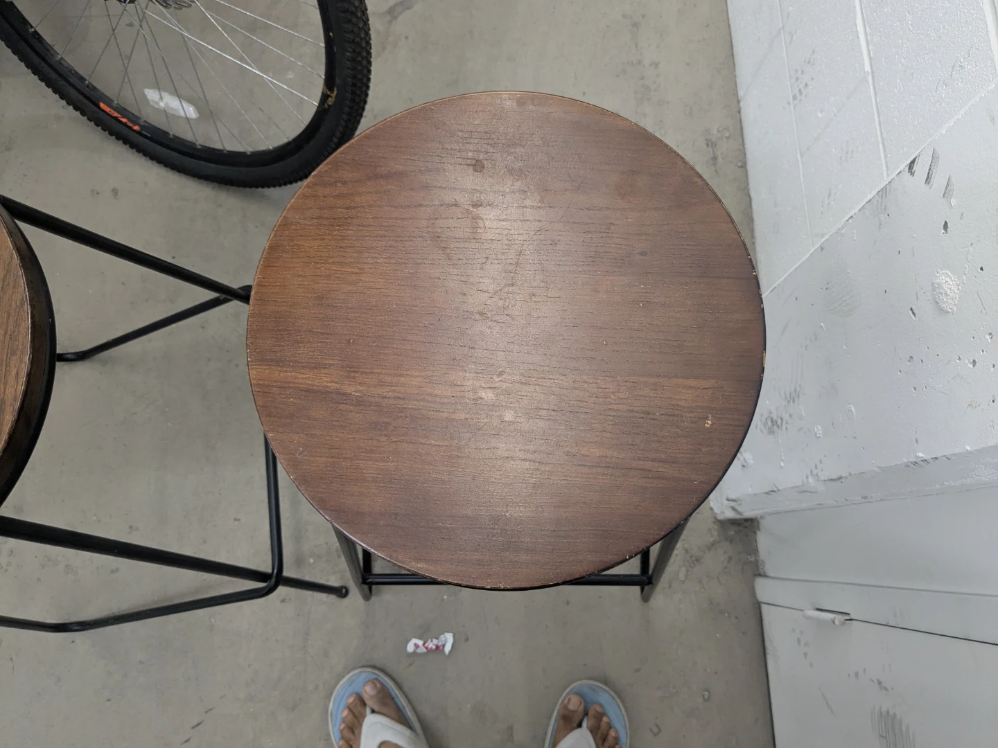 Set of 2 Wooden Top Bar Stools - photo 3