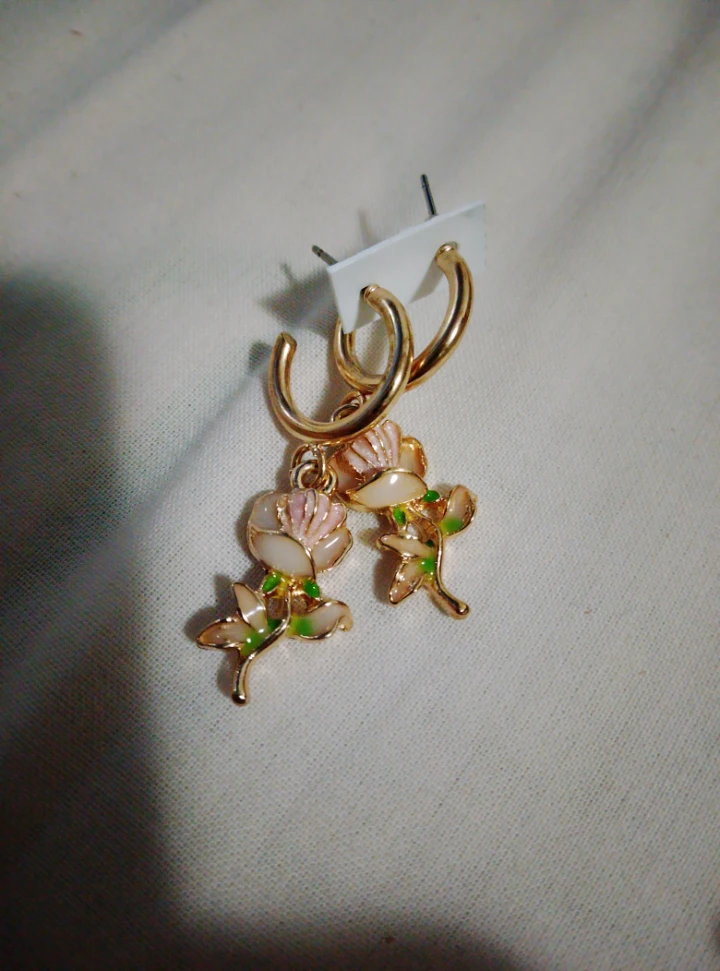 Gold Tone Floral Hoop Earrings