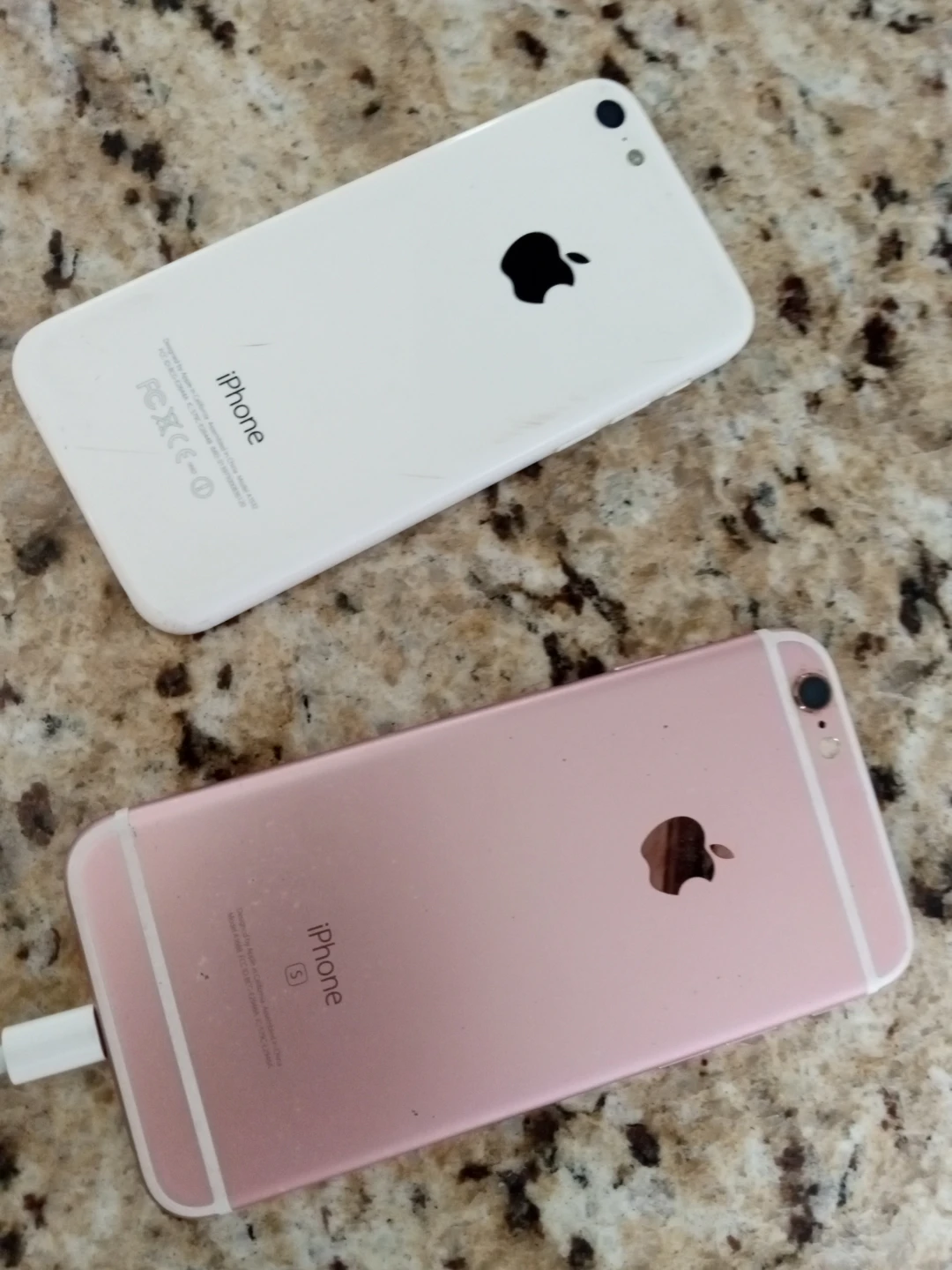 Apple iPhone 5s & iPhone 6s - For Parts/Repair - photo 2