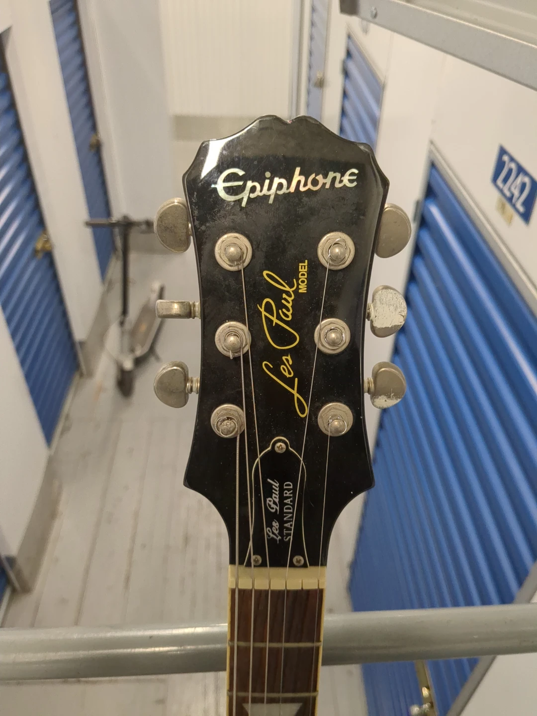 Six string Epiphone guitar - photo 2