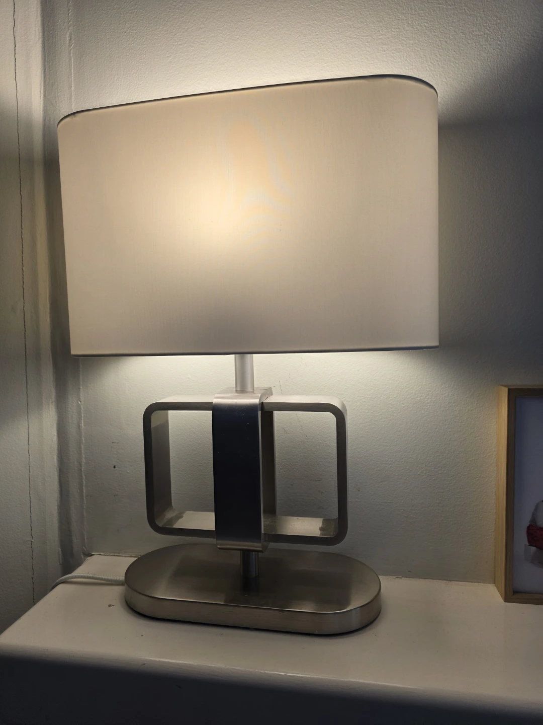 Modern Metal Table Lamp
