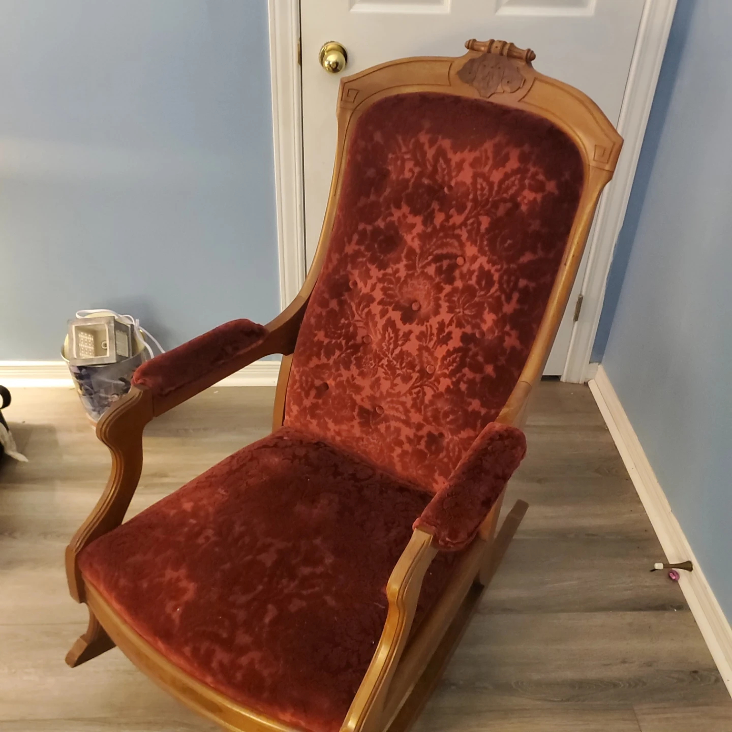 Vintage Red Velvet Rocking Chair - photo 3