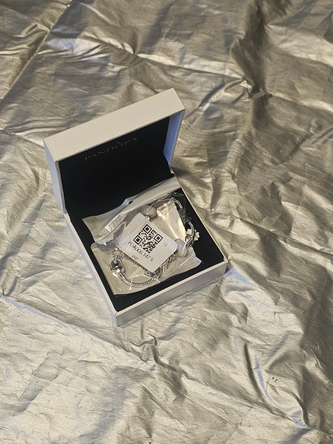 Pandora Gold Tone Watch + bracelet - photo 2
