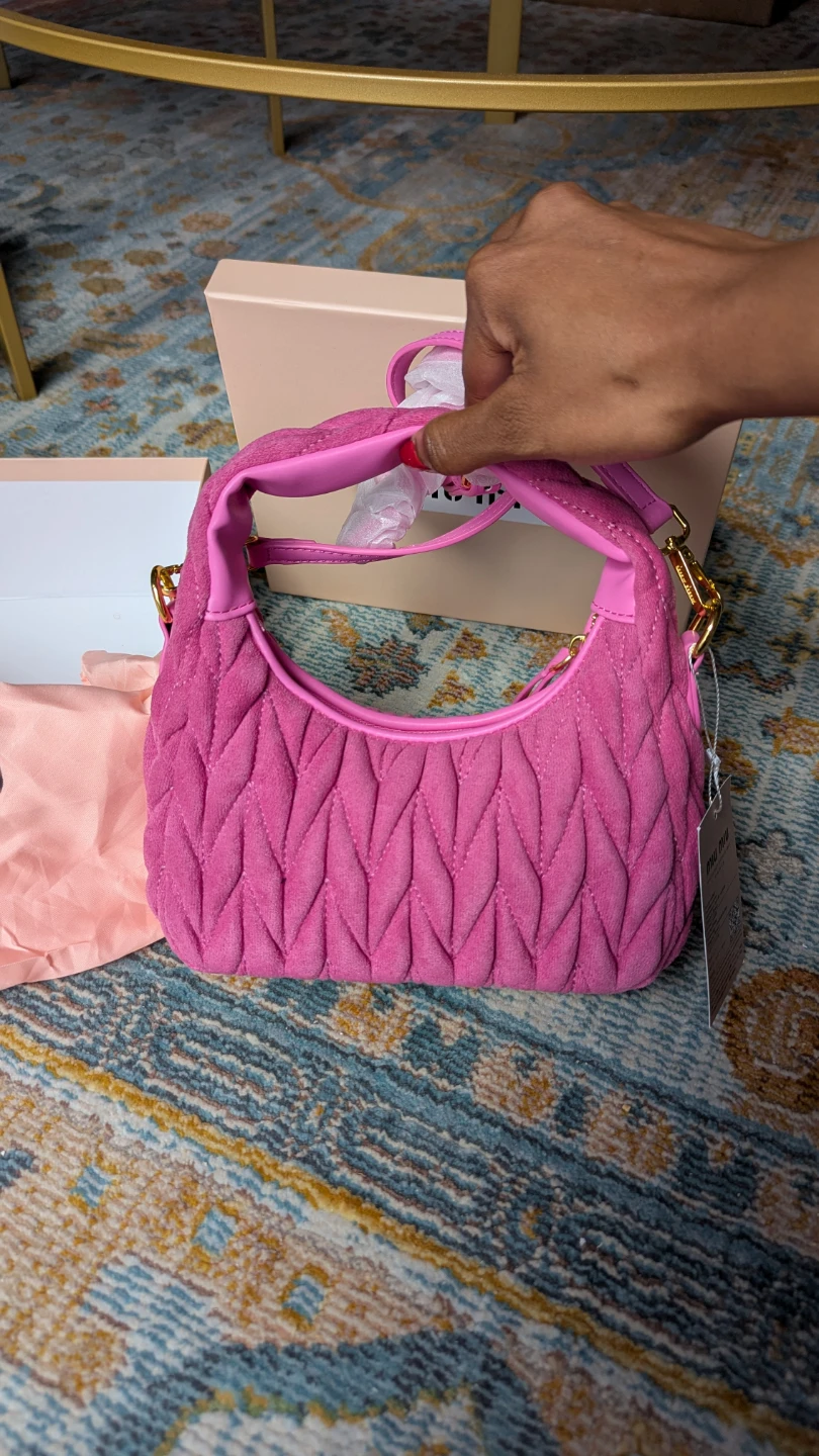 Miu Miu Pink Suede Matelasse Shoulder Bag - photo 4