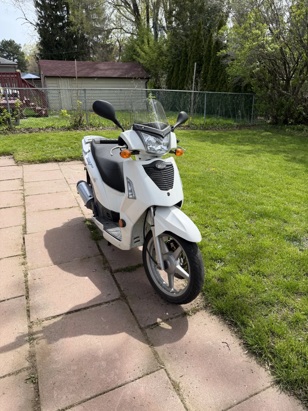 2009 Kymco People 125S - photo 3