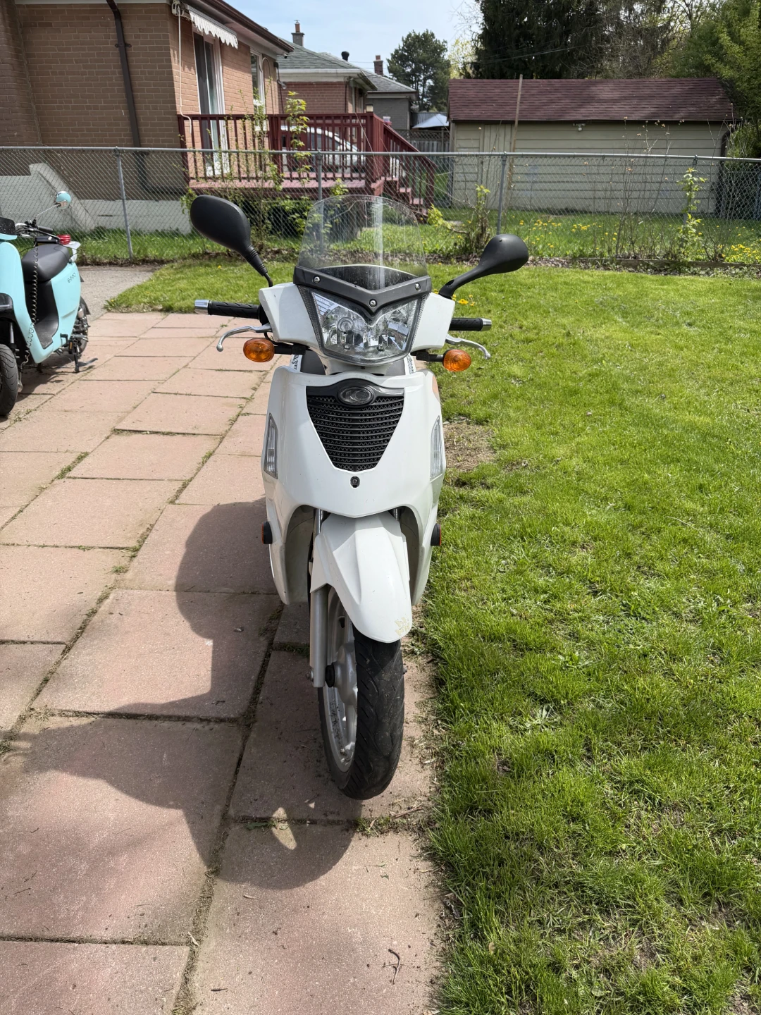 2009 Kymco People 125S - photo 4