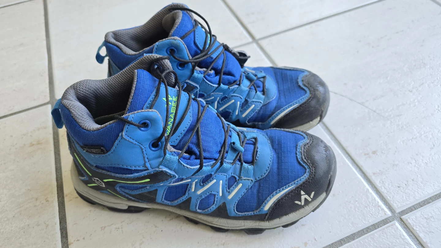 WANABEE Blue Hiking Boots - Kids Size 4