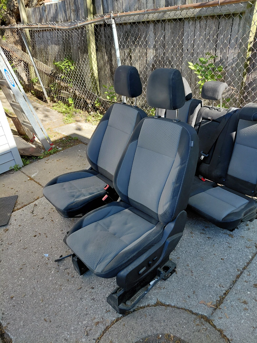 Set of Car Seats - Front & Rear - photo 2