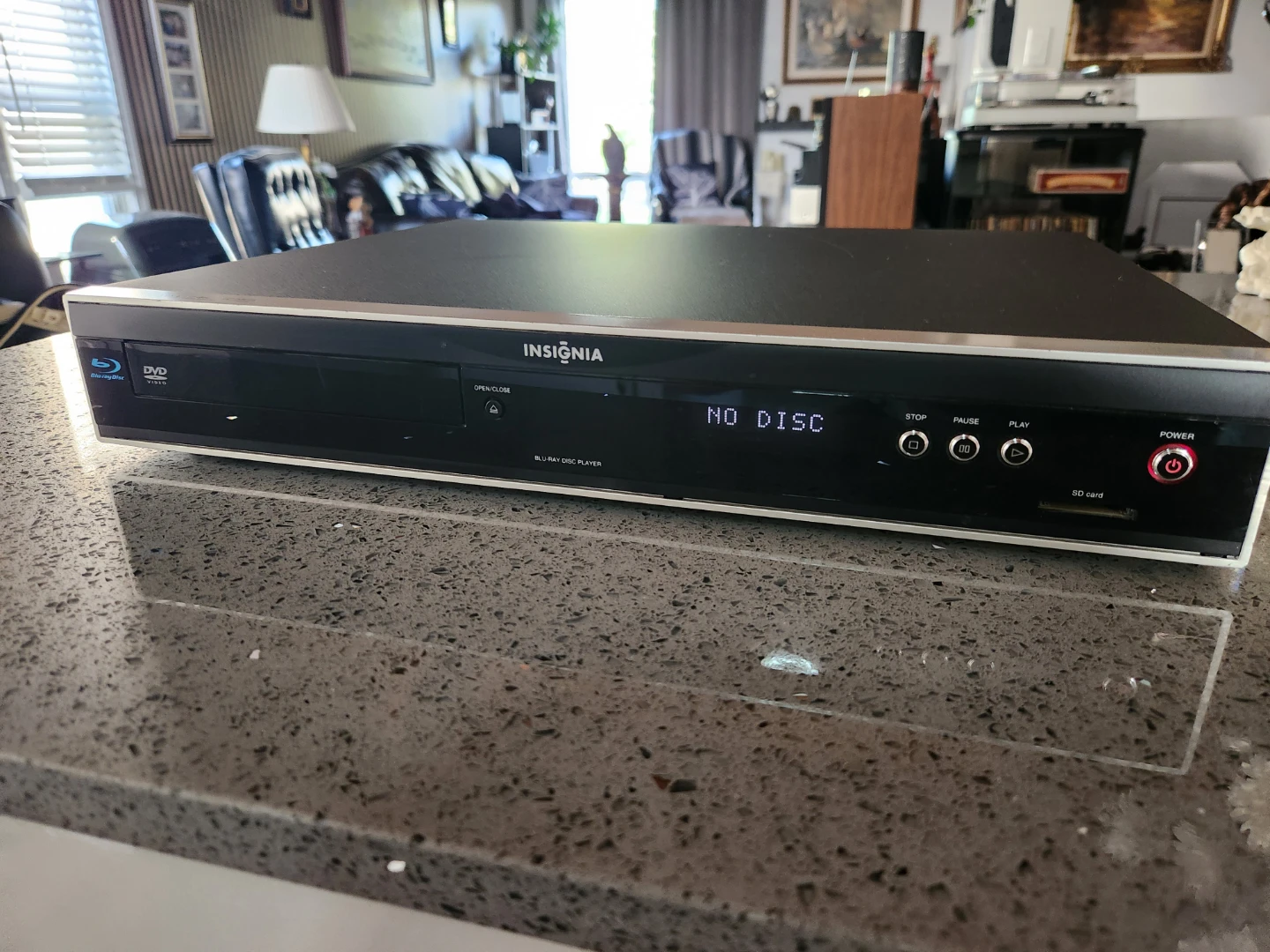 Insignia Blu-ray, CD, MP3 Player