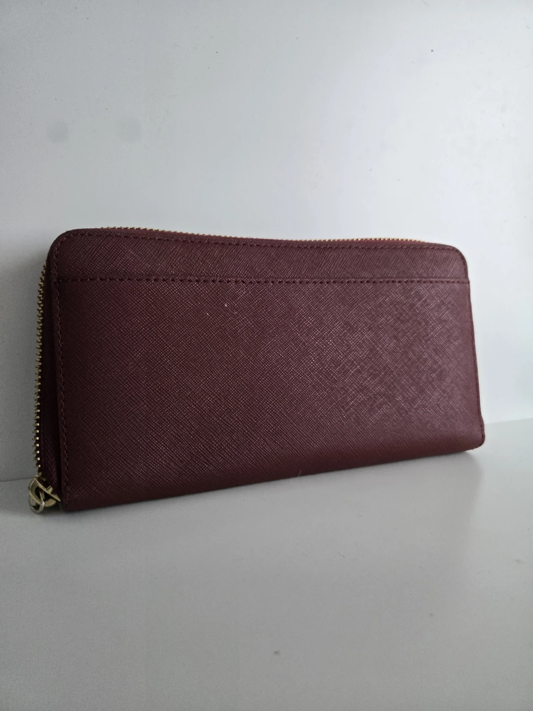 Kate Spade Burgundy Saffiano Leather Zip Around Wallet - photo 3