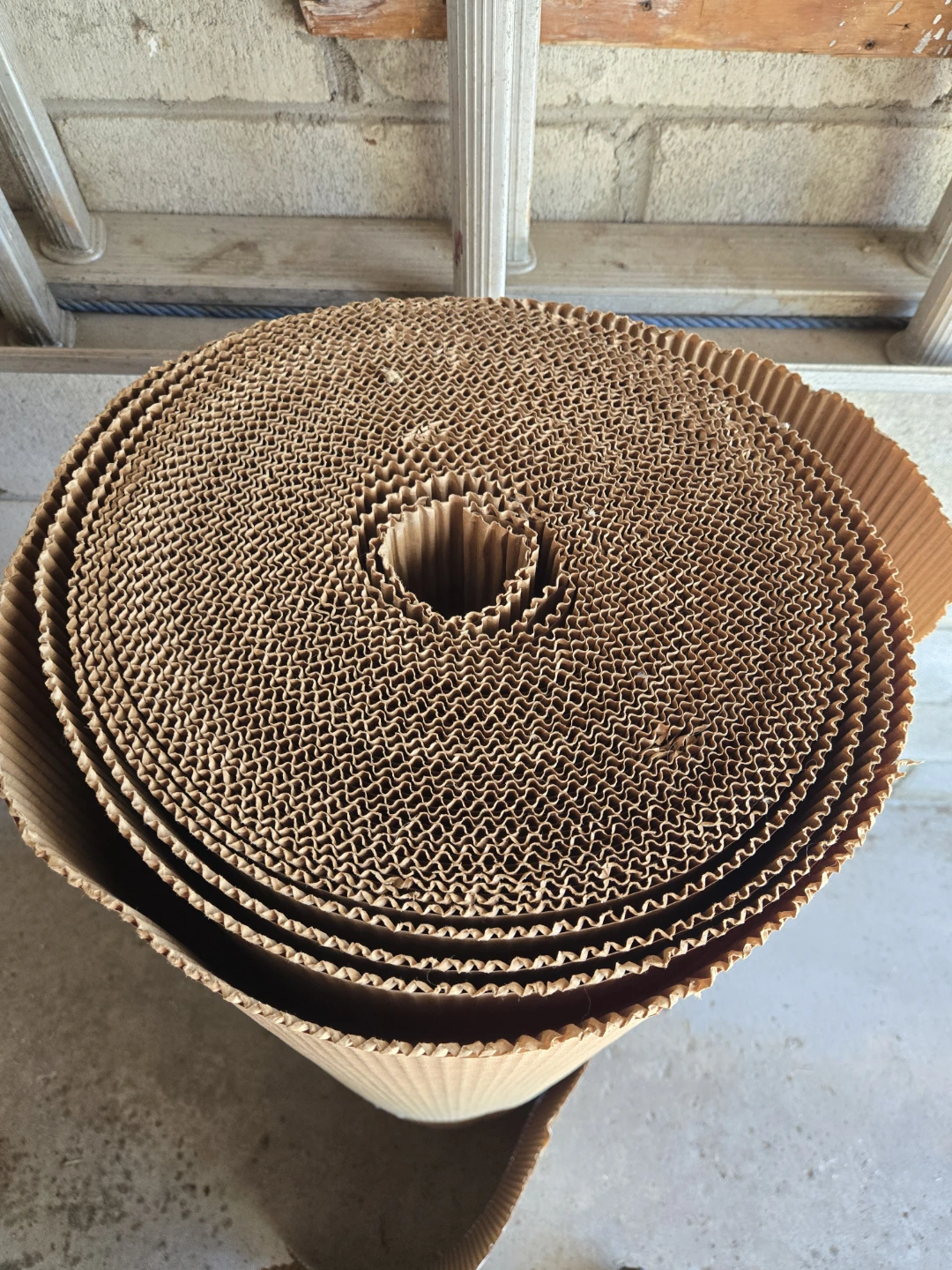Corrugated Cardboard Roll for Packing and Moving - photo 3