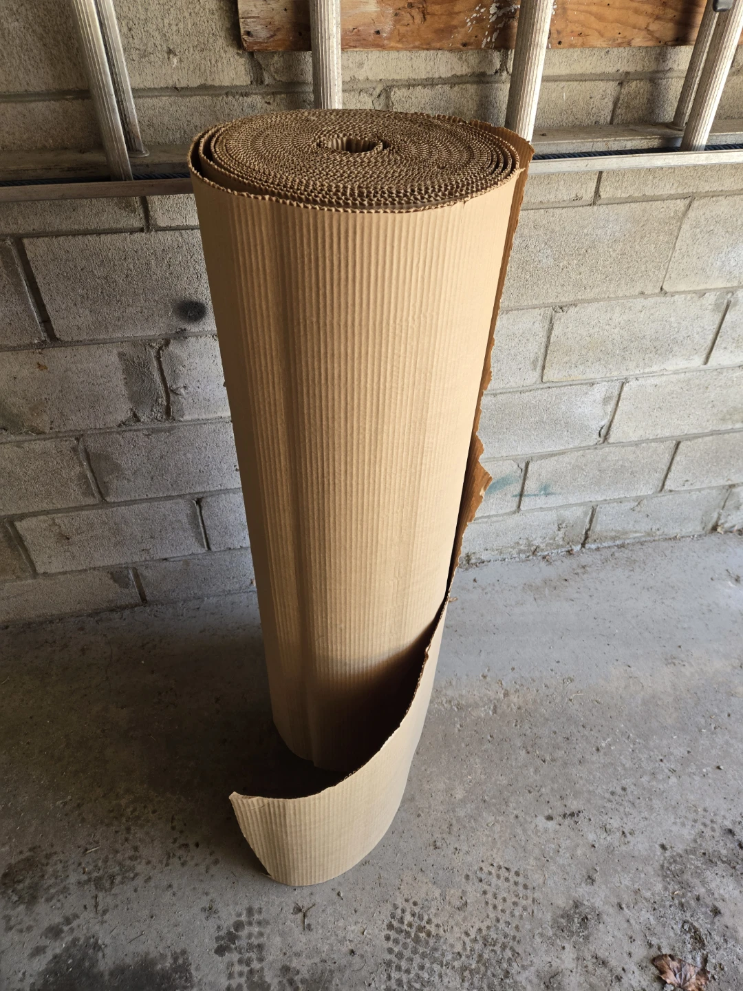 Corrugated Cardboard Roll for Packing and Moving - photo 4