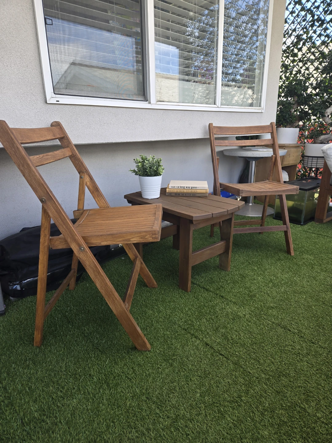 Newly sanded and stained patio bistro set 3 pcs - photo 3