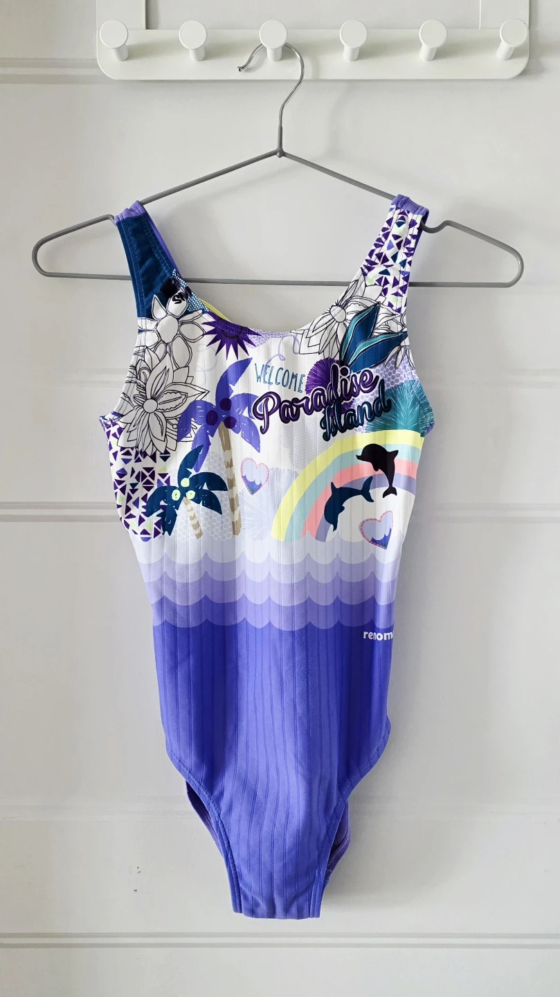 Girls One-piece Swimsuit / Maillot de bain une pièce pour fille