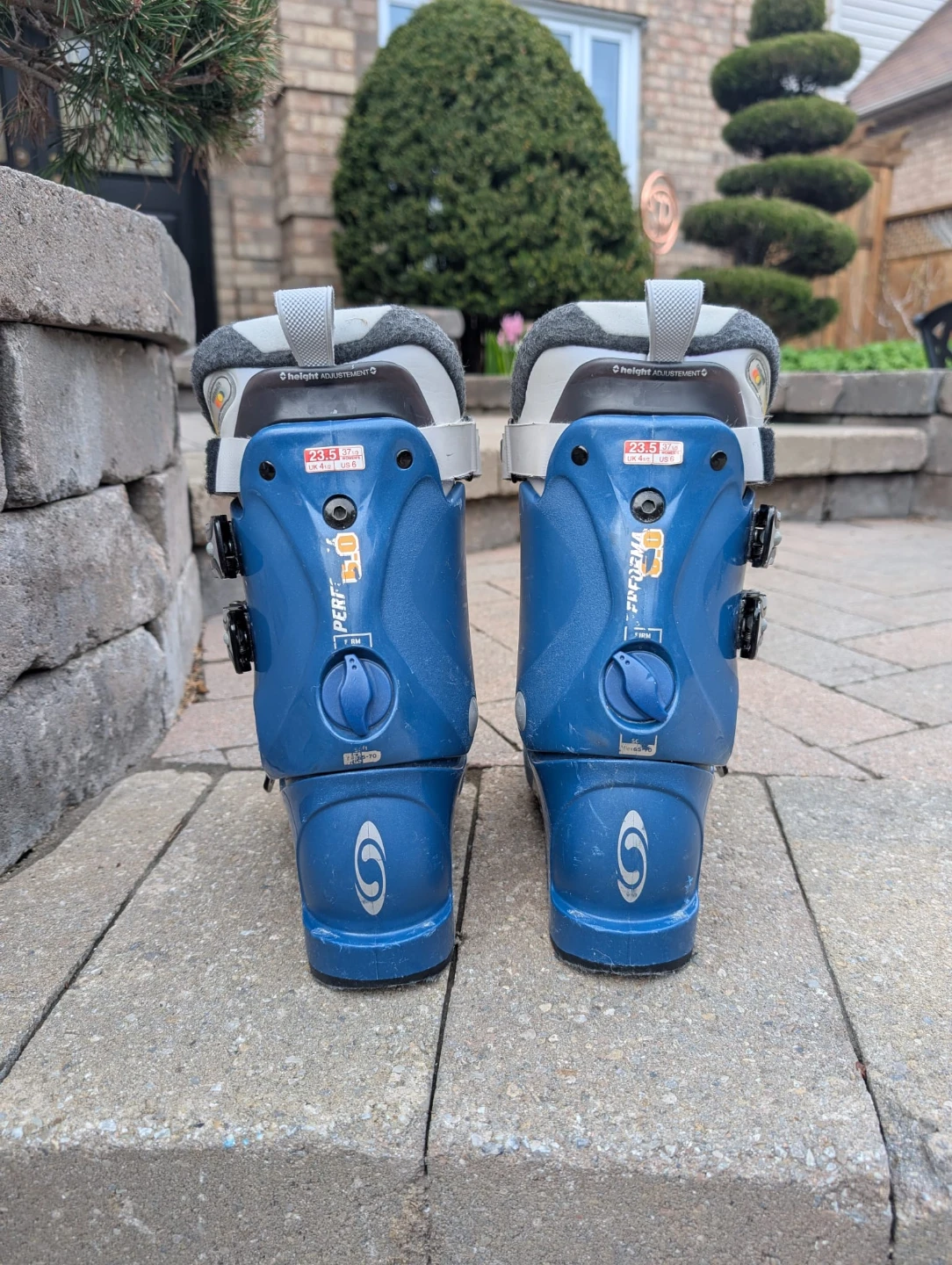 Salomon Performance Ski Boots - Blue - Size 23.5 - 24 - photo 4