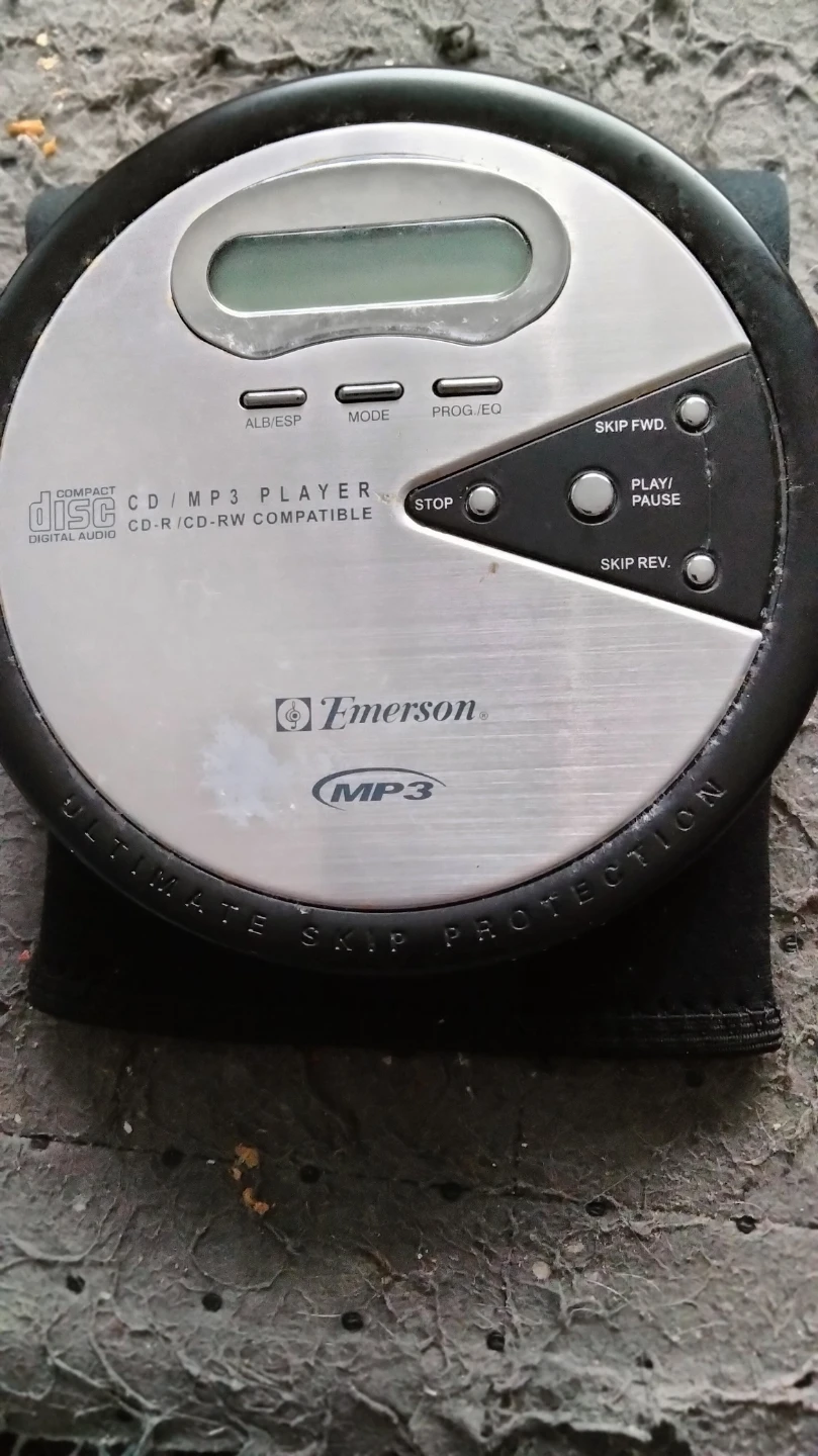 Emerson Portable CD/MP3 Player