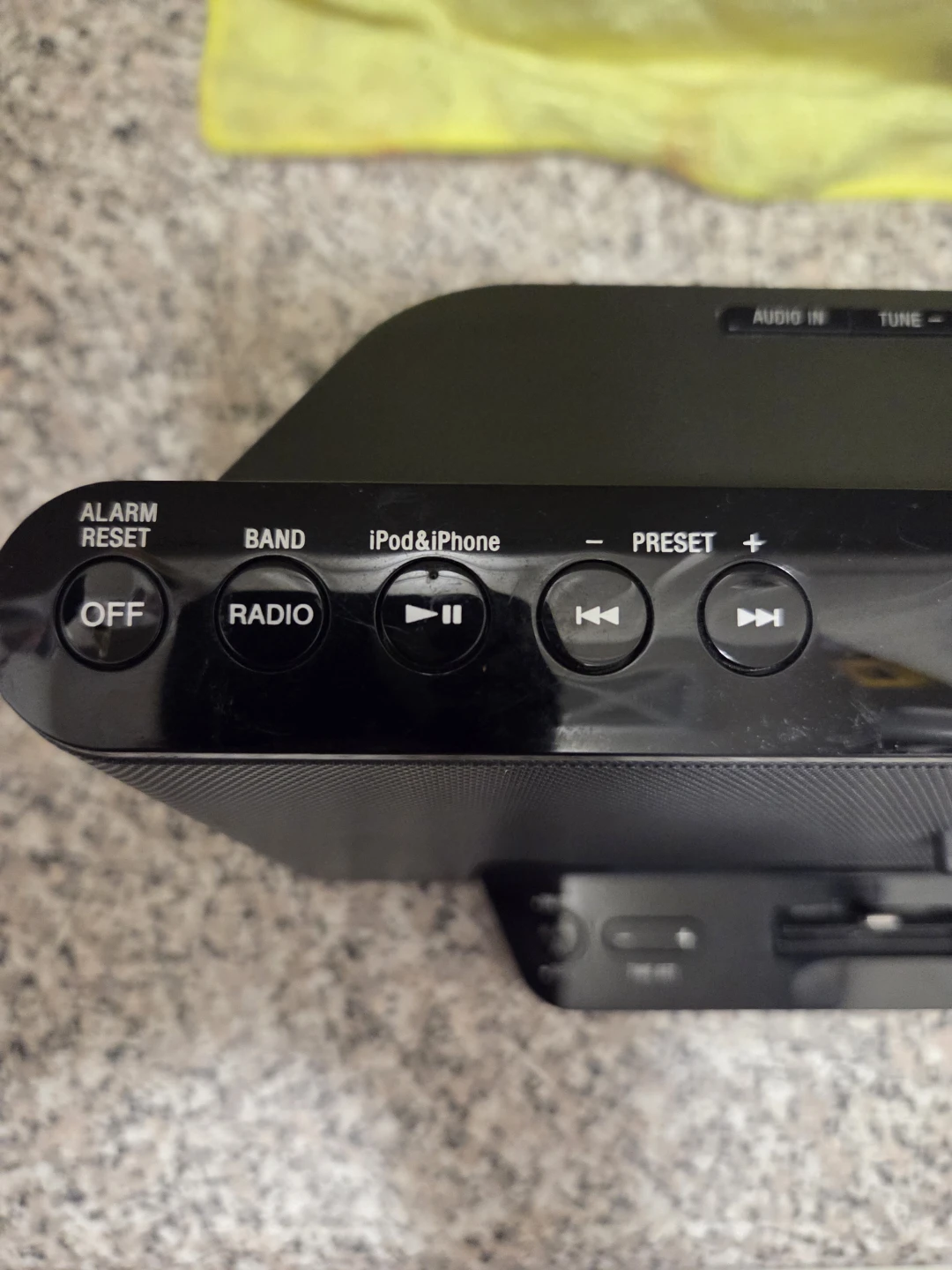 Sony Alarm Clock: Loud enough to ruin your dreams every morning - photo 3
