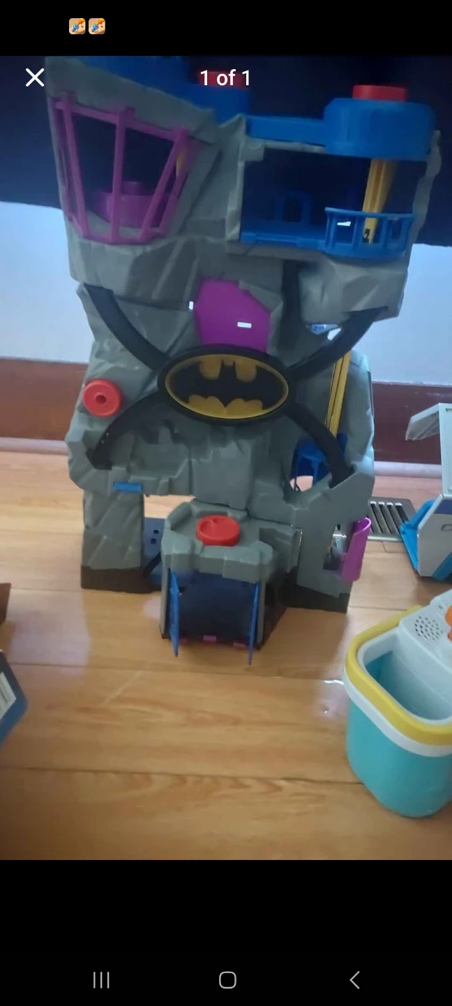 Fisher-Price Imaginext DC Super Friends Batcave Playset