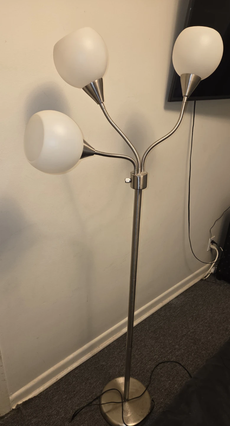 3-Head Floor Lamp with Adjustable Goosenecks - photo 3