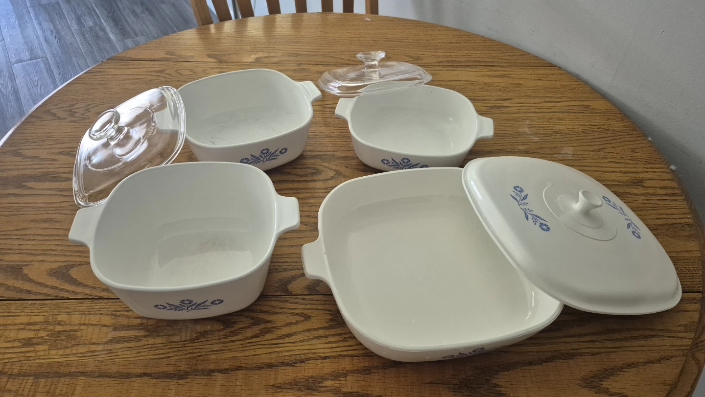 CorningWare Casserole Dishes with Lids
