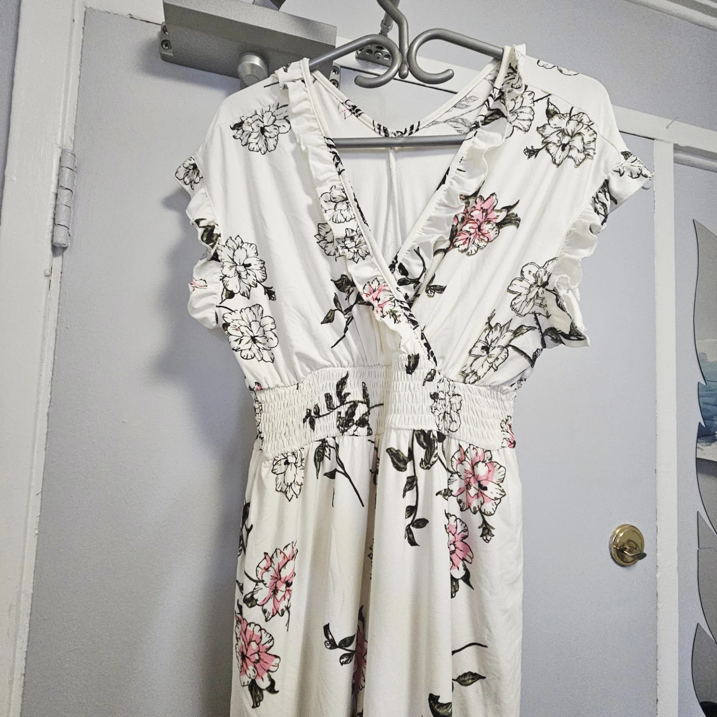 White floral print jumpsuit with ruffle trim - photo 2