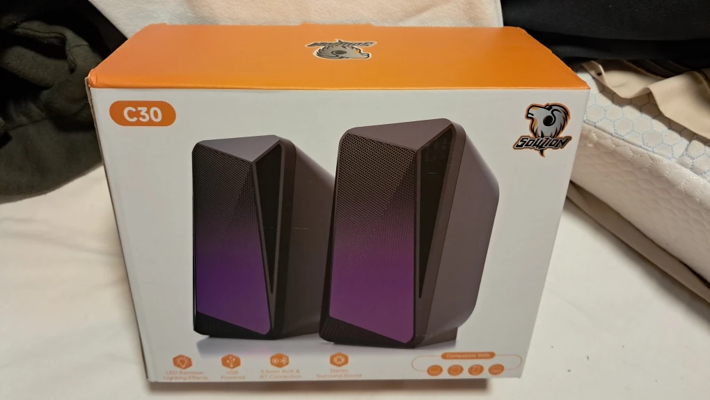 New electronics bundle - Camera, speakers, RGBs, iPad case, fan - photo 3